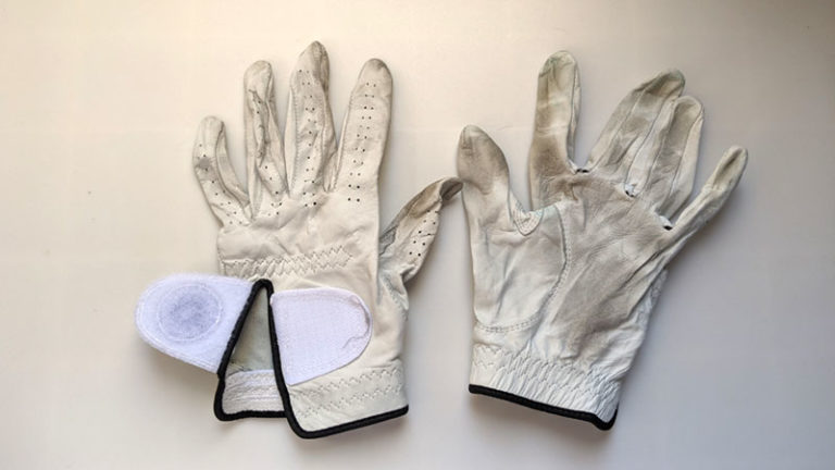 How to Clean Leather Golf Gloves