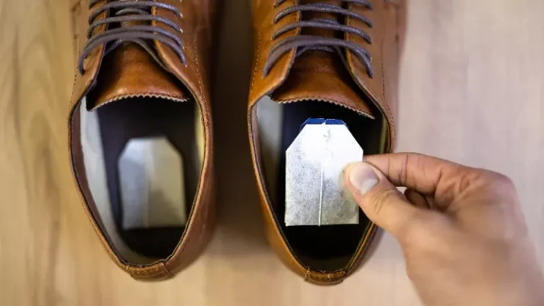 How to Remove Odor From Leather Shoes: 6 Effective Methods