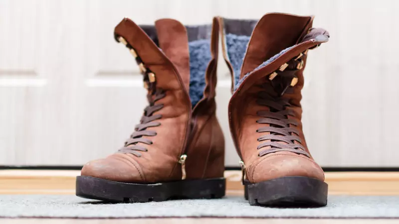 how to soften and stretch leather boots